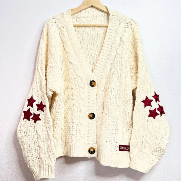 Taylor Swift | Sweaters | Red Taylors 